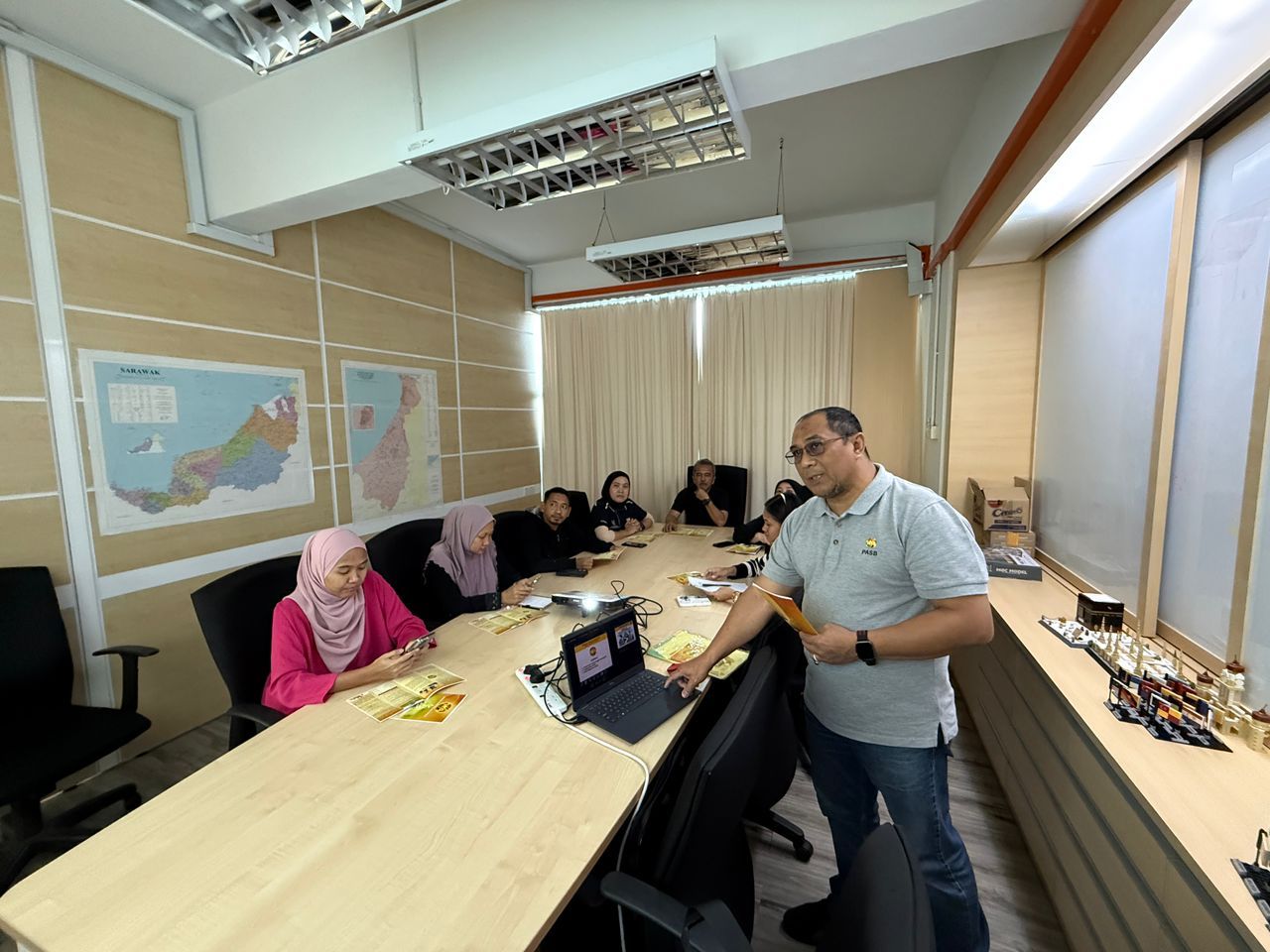 Feb 7 Roadshow di SEDC Miri.jpeg